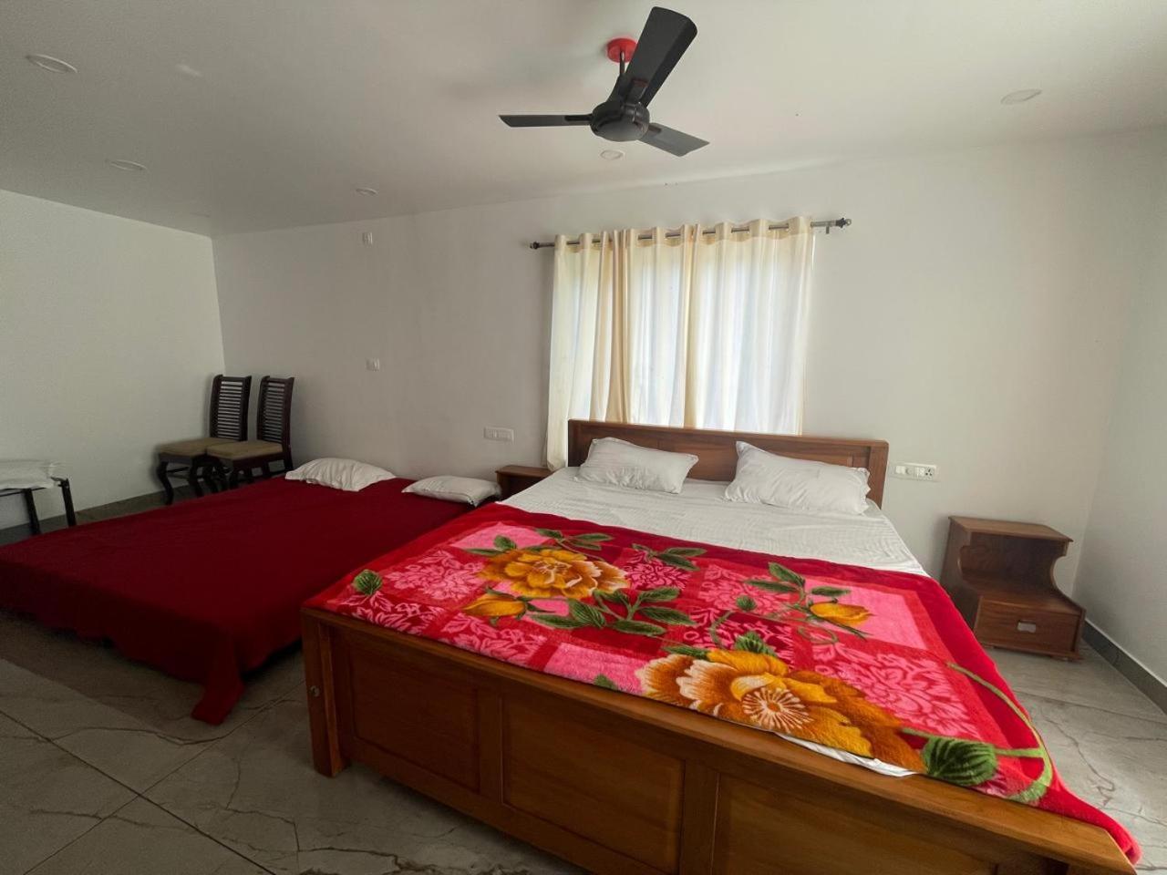 Blossom Valley Cottage Munnar Ruang foto